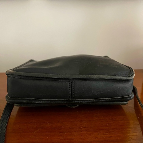 Vintage Coach Station Bag - Black - 1994 - Picture 5 of 10